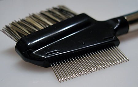 eybrow-comb-brush