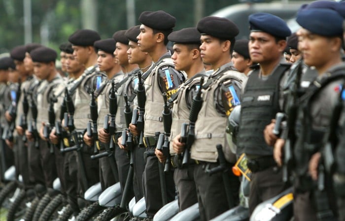 LBH Padang memaparkan bahwa angka kekerasaan oleh anggota polisi masih tertinggi di Sumatera Barat dibandingkan dengan anggota insitusi lainnya