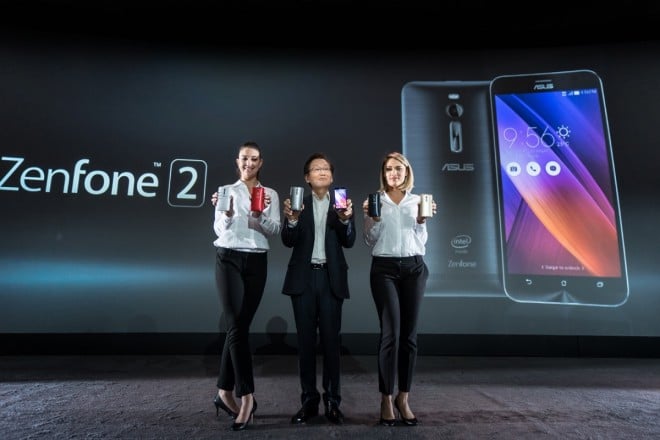 Asus meluncurkan seri handphone terbarunya yaitu zenfone 2 pada ajang CES 2015. Seri handphone terbaru ini memiliki ketebalan 3,9 mm dengan bentang layar 5.5 inci HD IPS Display.