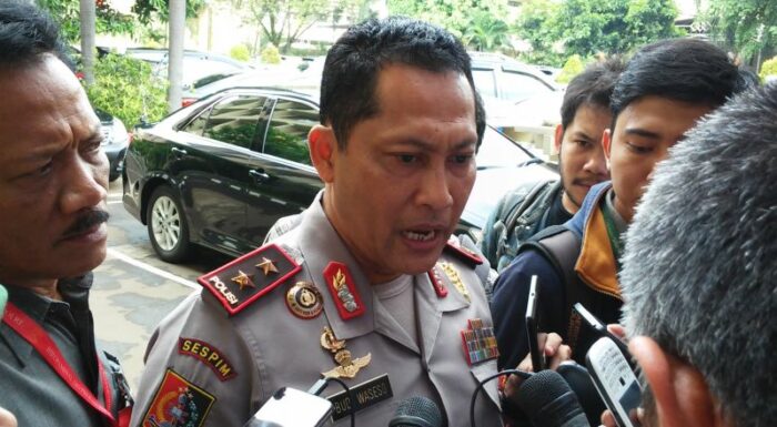 Kabar pembatalan pelantikan Komjen Pol Budi Gunawan sebagai Kapolri baru semakin mencuat. Komisi Kepolisian Nasional (Kompolnas) pun telah mengajukan lima nama calon Kapolri baru kepada Presiden pada minggu lalu.