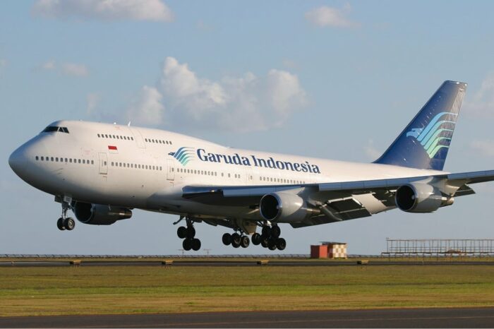 Perusahaan penerbangan nasional PT Garuda Indonesia mengalami kerugian Rp 4,89 triliun selama tahun 2014 lalu. Garuda Indonesia menyebutkan kerugian tersebut dipengaruhi kondisi industri penerbangan dalam dan luar negeri.