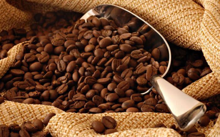 Salah satu hasil pertanian Sumbar adalah kopi, dan Kopi asal Sumbar khususnya Kopi Arabika mempunyai kualitas tinggi dan telah diekspor ke tiga benua yaitu Asia, Australia dan Eropa.