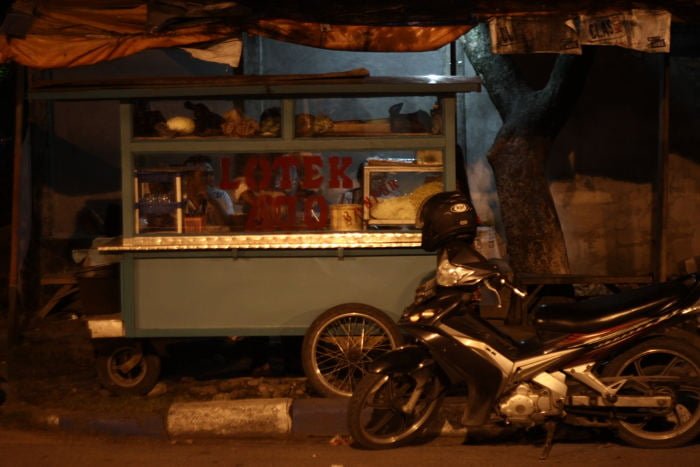 Kuliner | Menikmati Lotek Rp 9 Juta