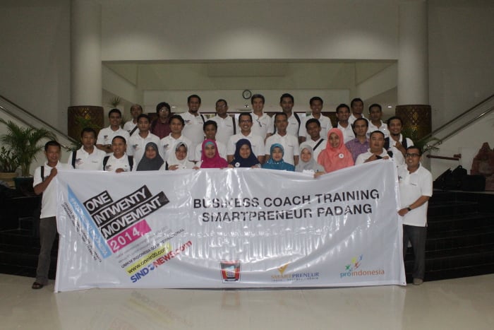 Smartpreneur Padang Sukses Ciptakan Pelatih Bisnis UMKM