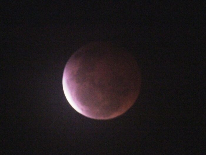 Gerhana Bulan Total dan Bulan Berwarna Merah | Dokumentasi BMKG Padang Panjang