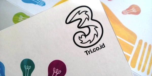 Tri Dikukuhkan Sebagai “Mobile Provider of The Year 2014”