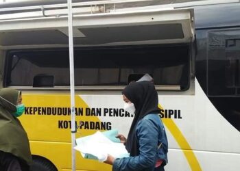 Percepat Penerbitan Adminduk Masyarakat, Disdukcapil Padang Buka Layanan Keliling di 5 Kelurahan Ini