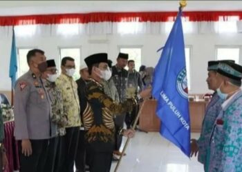 Bupati Safaruddin Lepas Keberangkatan 131 Calhaj Kabupaten Limapuluh Kota