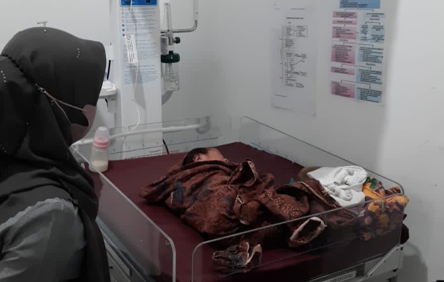 Tega, Bayi Berumur 2 Hari Dibuang di Teras Rumah Warga Agam