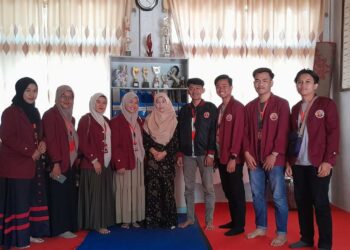 Mahasiswa Unes Lakukan KKN Penanaman Sorgum di Nagari Tilatak, Solok