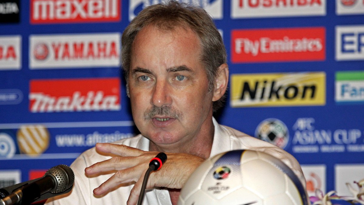 Alfred Riedl Resmi Menjadi Pelatih Timnas PSSI - infoSumbar